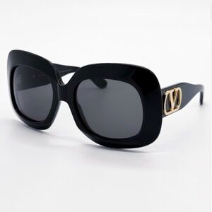 New! Valentino VLS 180A, Chic Black Oversized Sunglasses, Authentic